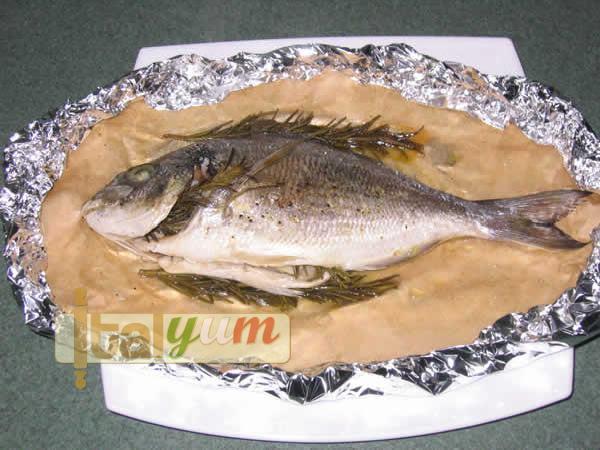 Sea bream wrapped in cooking foil 1 (Orata al cartoccio) | Seafood recipes