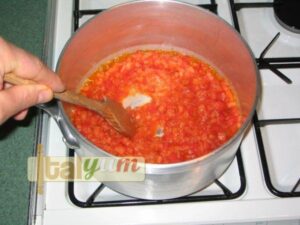 Tomato sauce (Sugo al pomodoro) | Vegetable recipes