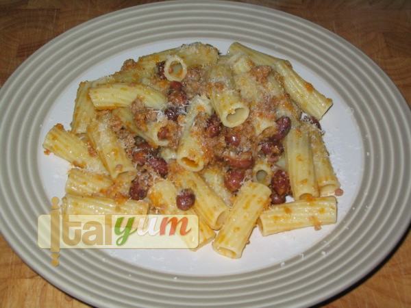 Maccheroni with sausage and beans sauce | Pasta recipes