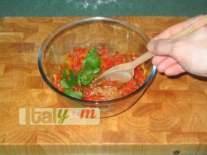 Bruschetta with tomatoes (Bruschetta al pomodoro) | Vegetable recipes