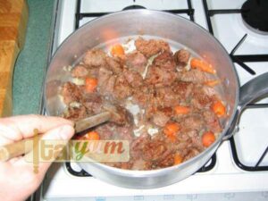 Beef stew with potatoes (Spezzatino con patate) | Meat Recipes