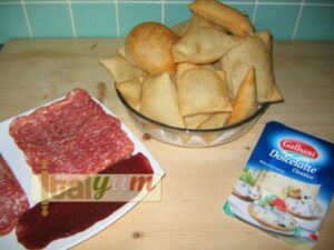 Fried dough parcels (Gnocco fritto) | Special Recipes