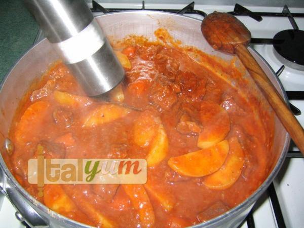 Beef stew with potatoes (Spezzatino con patate) | Meat Recipes