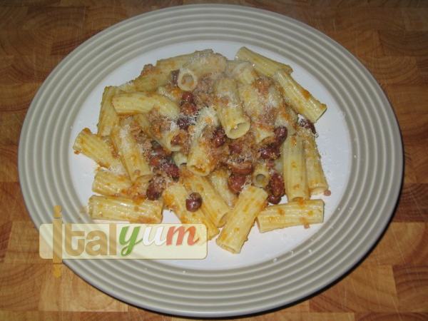 Maccheroni with sausage and beans sauce | Pasta recipes