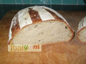 Sourdough bread (Pane toscano a lievitazione naturale) | Bakery