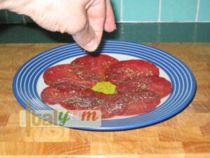 Bresaola with lemon and oregano | Meat Recipes