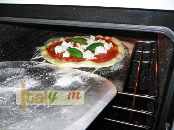 Italian pizza with biga fresh dough - pizza margherita my way | Pizza recipes Biga