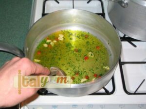 Garlic, oil and chilli Spaghetti (Spaghetti aglio olio peperoncino) | Pasta recipes