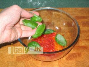 Bruschetta with tomatoes (Bruschetta al pomodoro) | Vegetable recipes