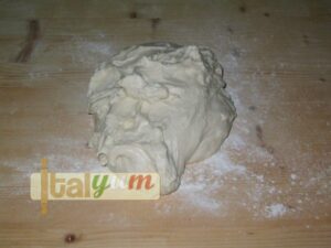 Sourdough bread (Pane toscano a lievitazione naturale) | Bakery