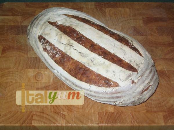 Sourdough bread (Pane toscano a lievitazione naturale) | Bakery