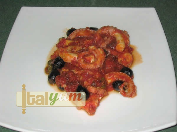 Octopus in tomato sauce (Polpo in salsa di pomodoro) | Seafood recipes