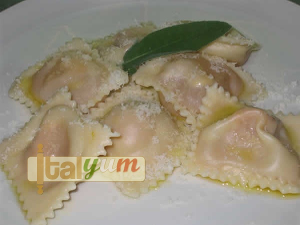 Pumpkin ravioli (Ravioli di zucca) | Pasta recipes