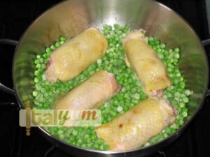 Chicken with peas (Pollo con i piselli) | Meat Recipes