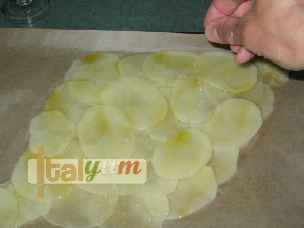 Plaice with potatoes (Rombo con patate) | Seafood recipes