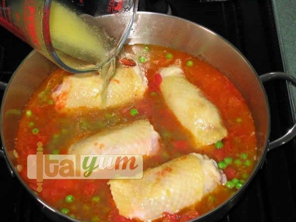 Chicken with peas (Pollo con i piselli) | Meat Recipes