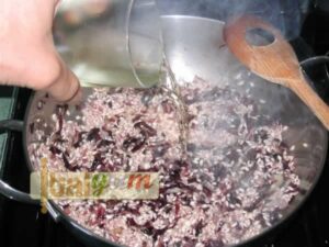 Radicchio and smoked cheese risotto | Risotto recipes