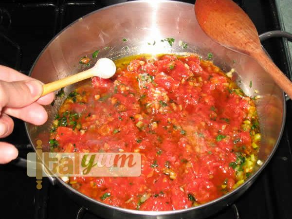 Red mullets in tomato sauce (Triglie alla Livornese) | Seafood recipes