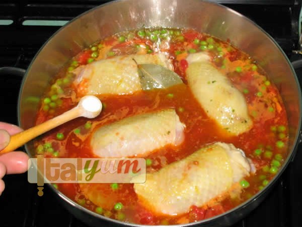 Chicken with peas (Pollo con i piselli) | Meat Recipes