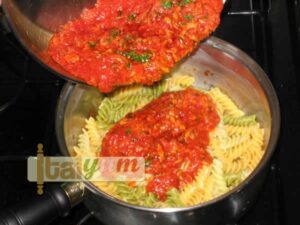 Fusilli with tuna sauce (Fusilli al tonno) | Pasta recipes