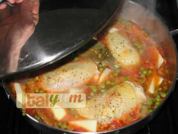 Chicken with peas (Pollo con i piselli) | Meat Recipes