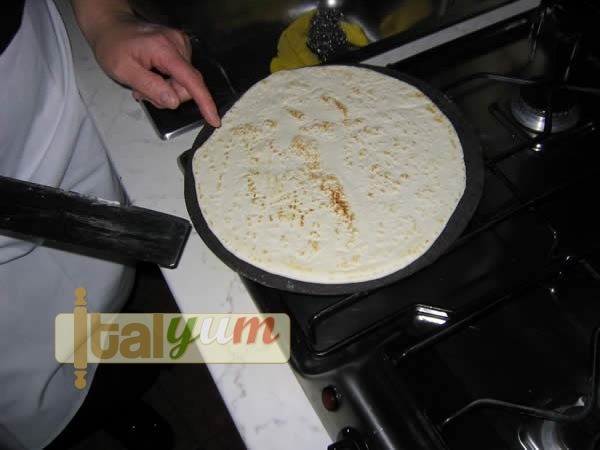 Piadina flatbread (Piadina romagnola) | Bakery