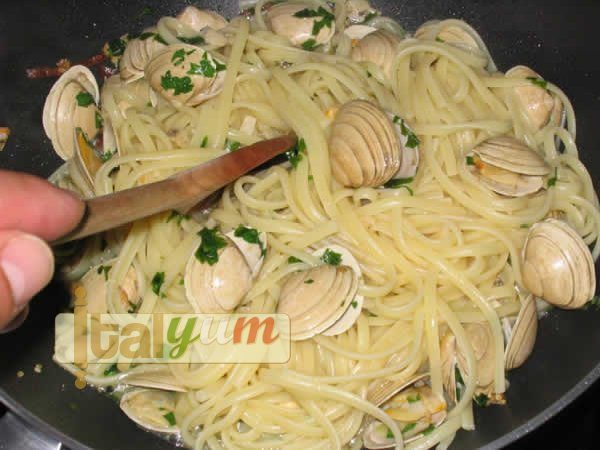 Linguine with clams | Pasta recipes