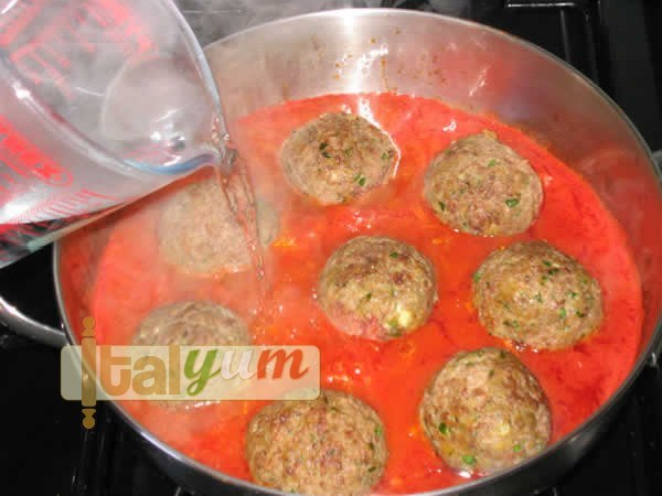 Frankie's meatballs (pasta sauce) | Meat Recipes