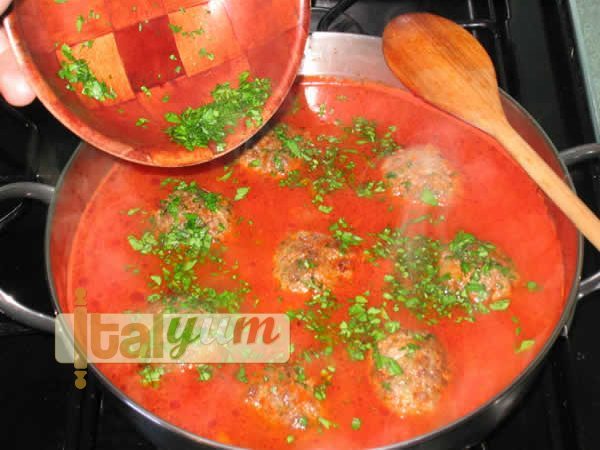 Frankie's meatballs (pasta sauce) | Meat Recipes