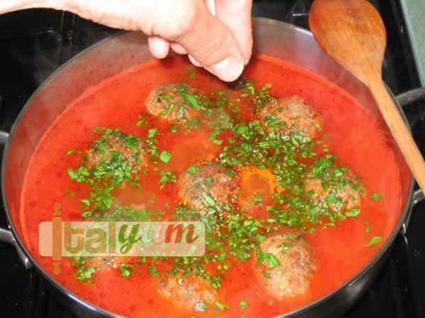 Frankie's meatballs (pasta sauce) | Meat Recipes