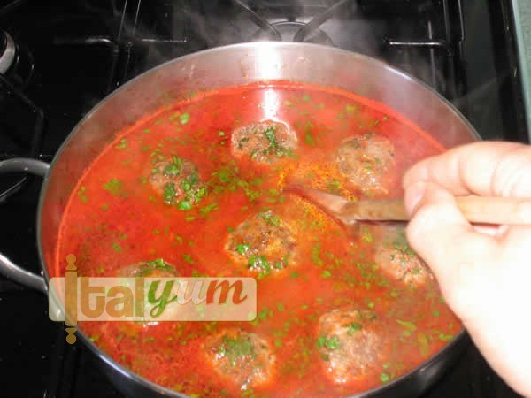 Frankie's meatballs (pasta sauce) | Meat Recipes