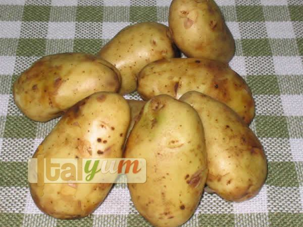 Roast potatoes Mediterranean style (Patate al forno aromatizzate) | Vegetable recipes