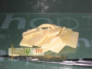 Radicchio and smoked cheese risotto | Risotto recipes