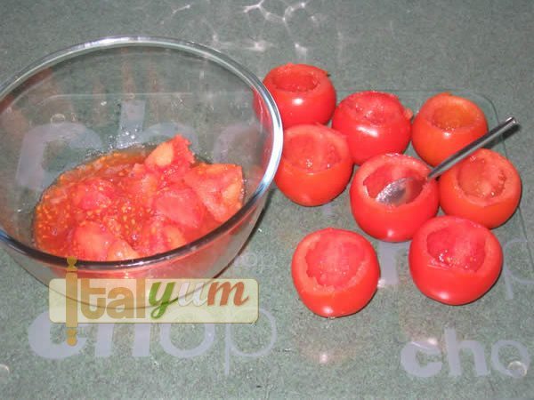 Stuffed tomatoes (Pomodori ripieni) | Vegetable recipes