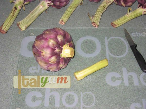 Artichokes with pancetta (Carciofi con pancetta) | Vegetable recipes