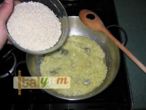 Parmesan risotto (Risotto alla Parmigiana) | Risotto recipes