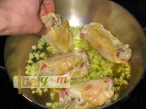 Chicken with peas (Pollo con i piselli) | Meat Recipes