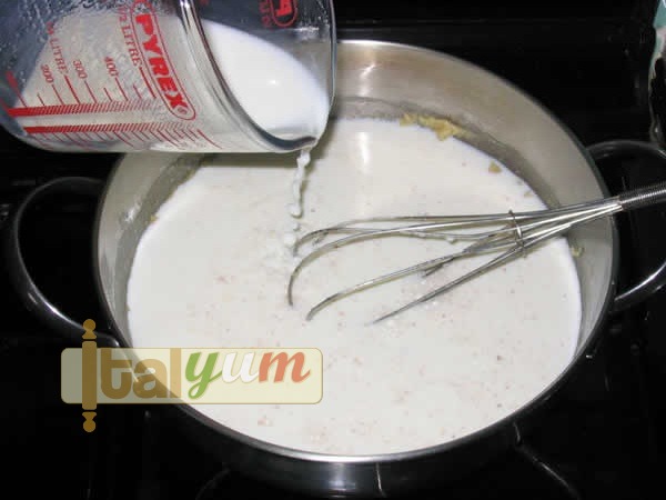 Bechamel sauce (Salsa besciamella) | Top tips