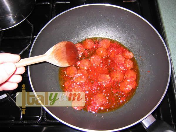 penne-pasta-with-spicy-sausage - 8